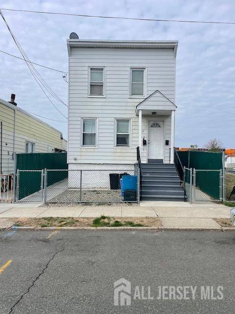 27 Edwin ST, Carteret, NJ 07008