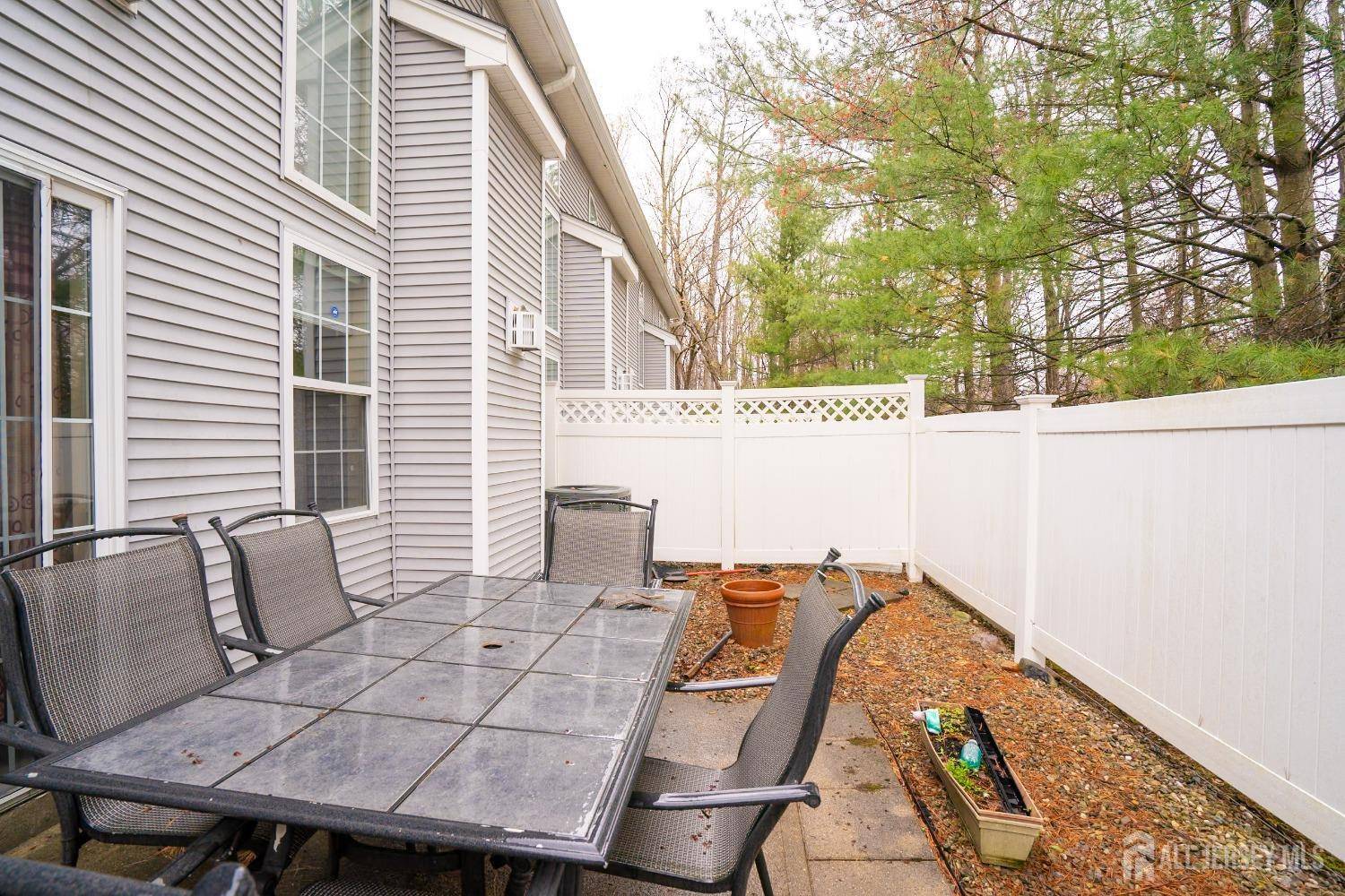 South Brunswick, NJ 08540,403 Canterbury WAY