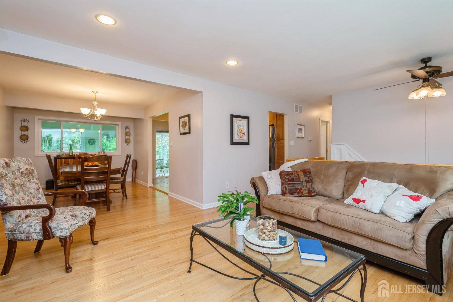 East Brunswick, NJ 08816,34 Bartman RD