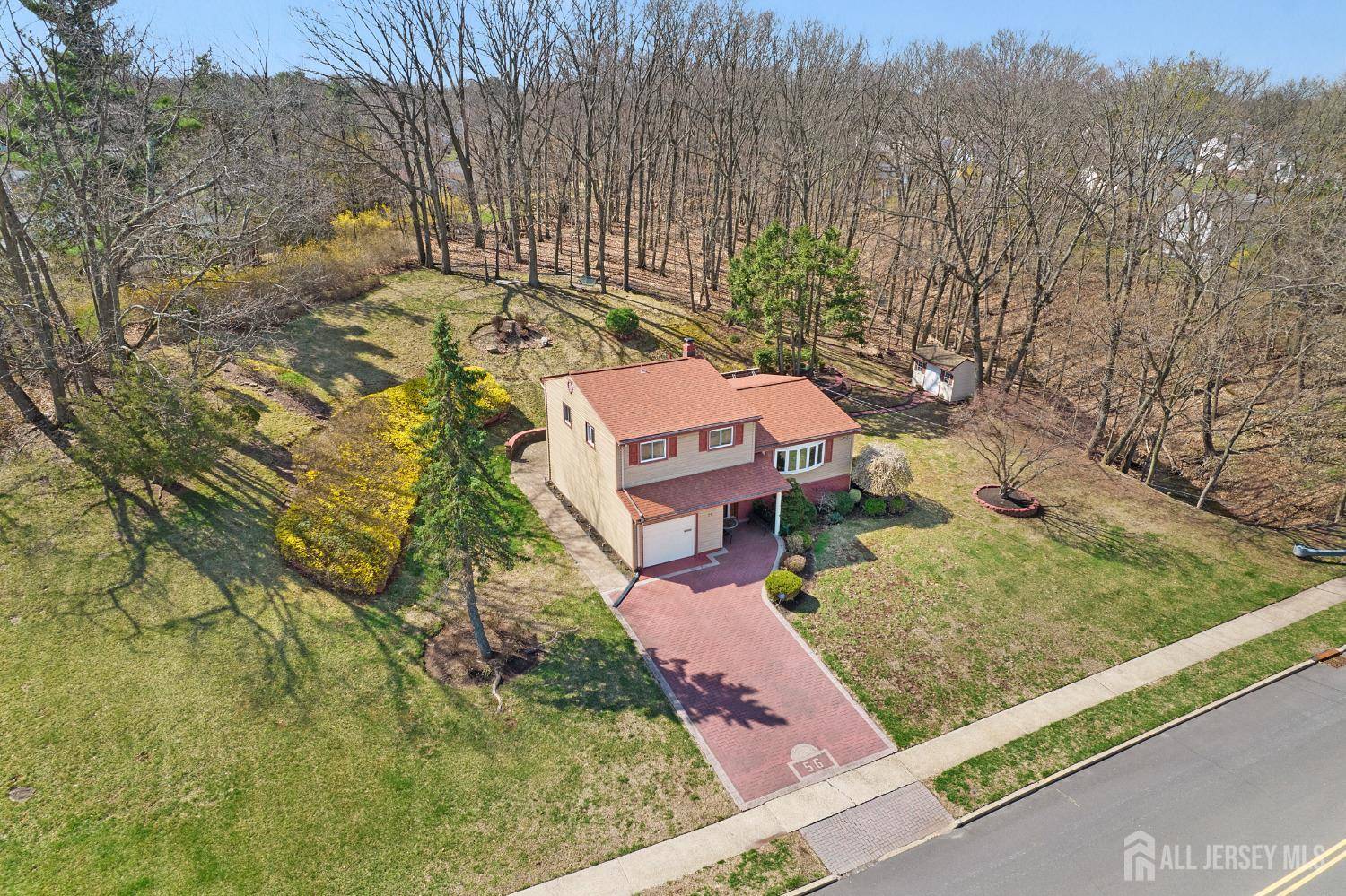56 Winston DR, Franklin Twsp, NJ 08873