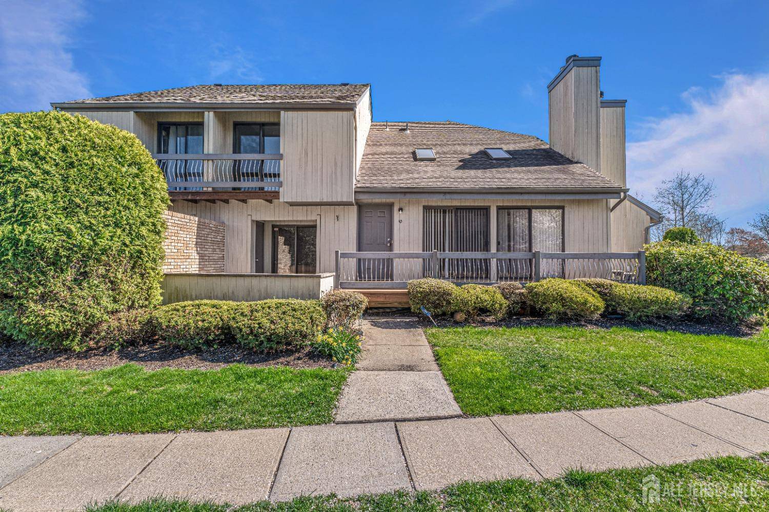 10 Brook ST, Franklin, NJ 08873
