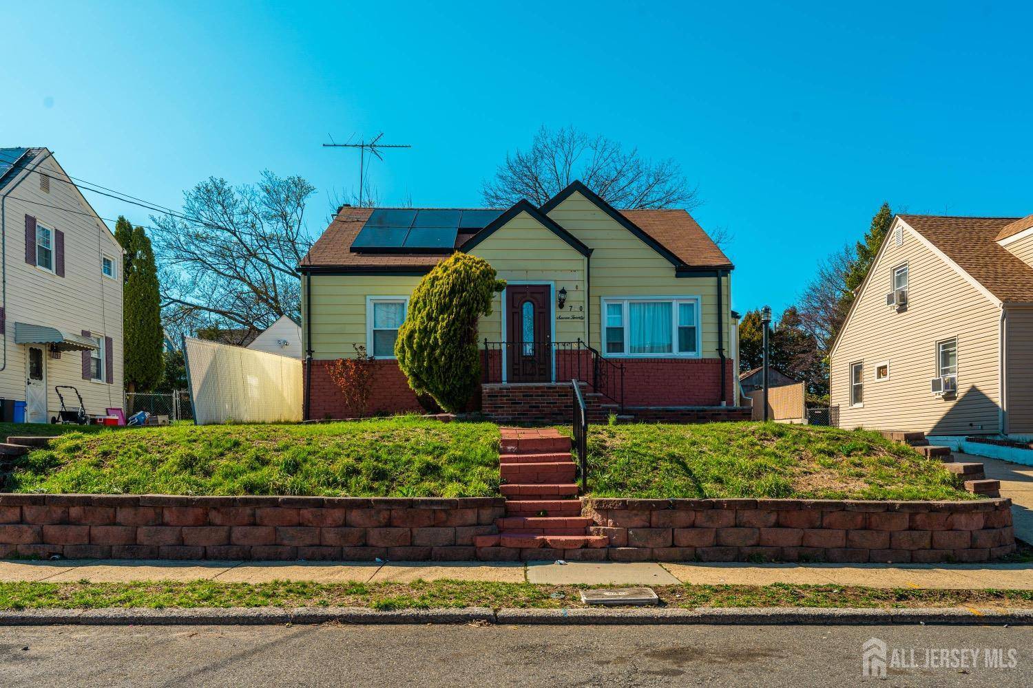 720 Charles ST, South Amboy, NJ 08879