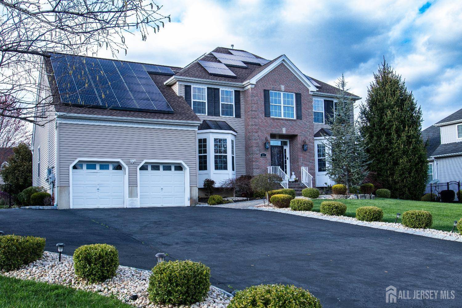 23 Keswick CIR, Monroe, NJ 08831