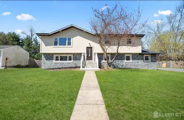 34 Hershey RD, East Brunswick, NJ 08816