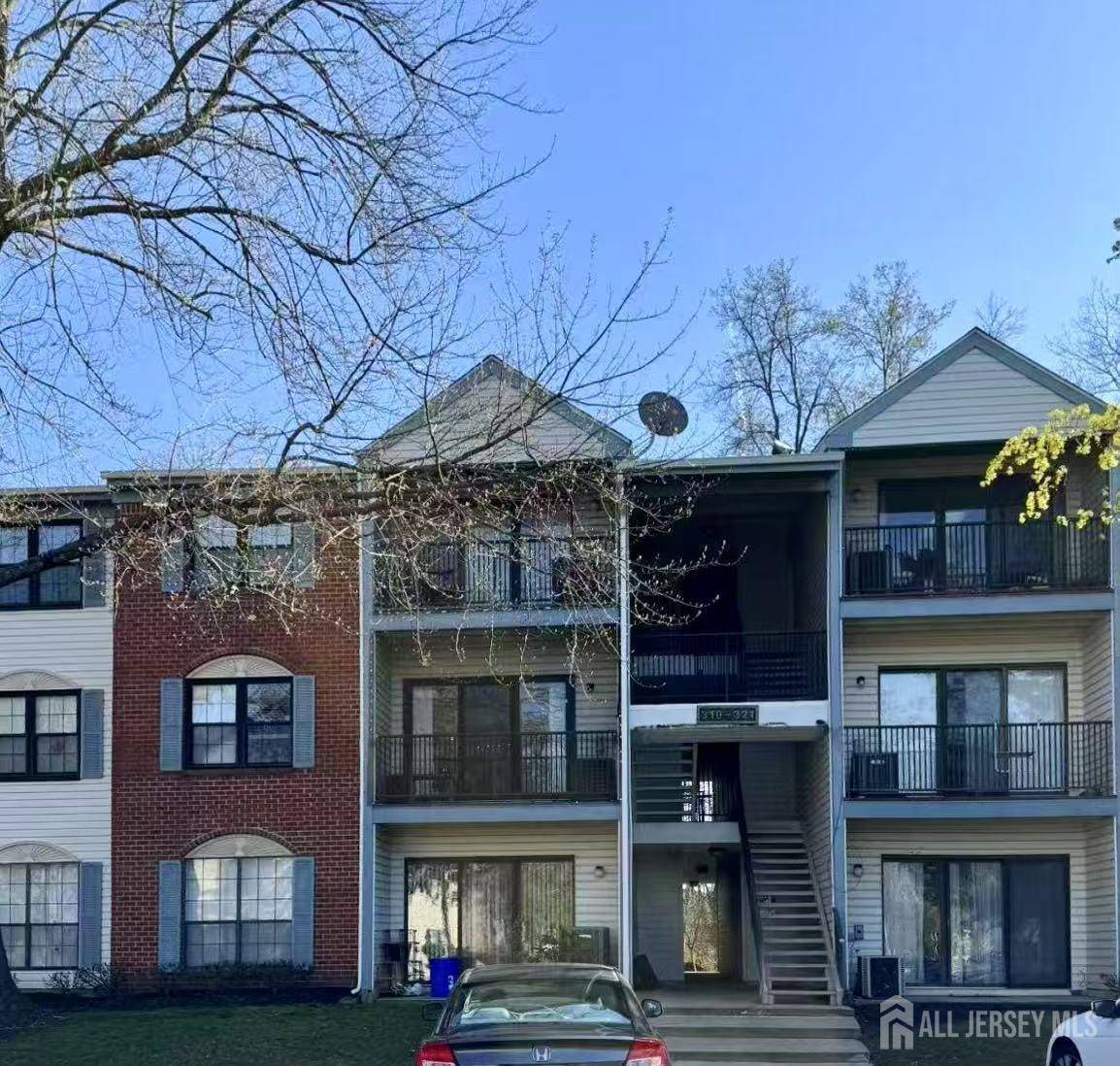 311 Hampshire CT, Piscataway, NJ 08854