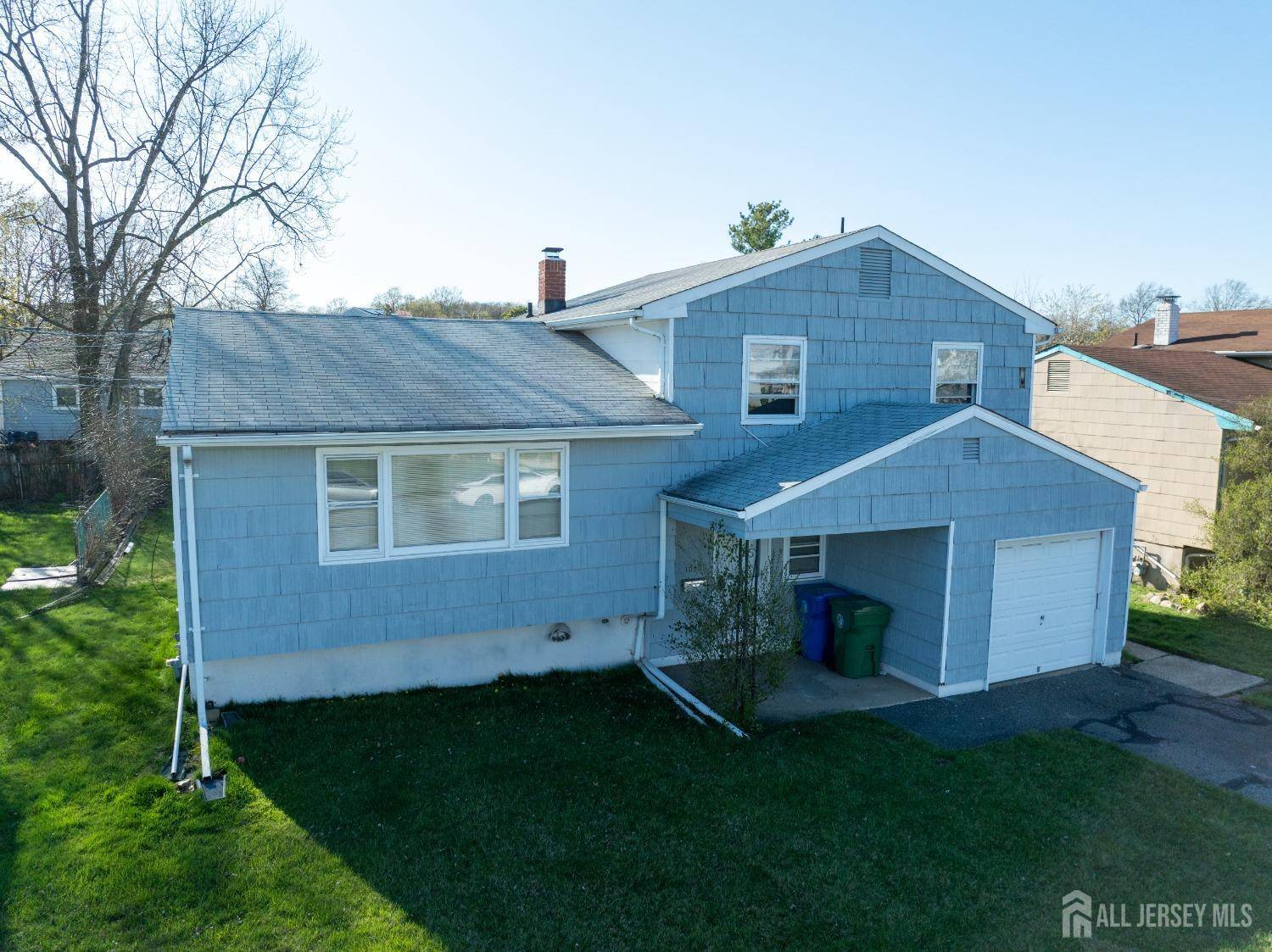 Perth Amboy, NJ 08861,1055 rudyard DR
