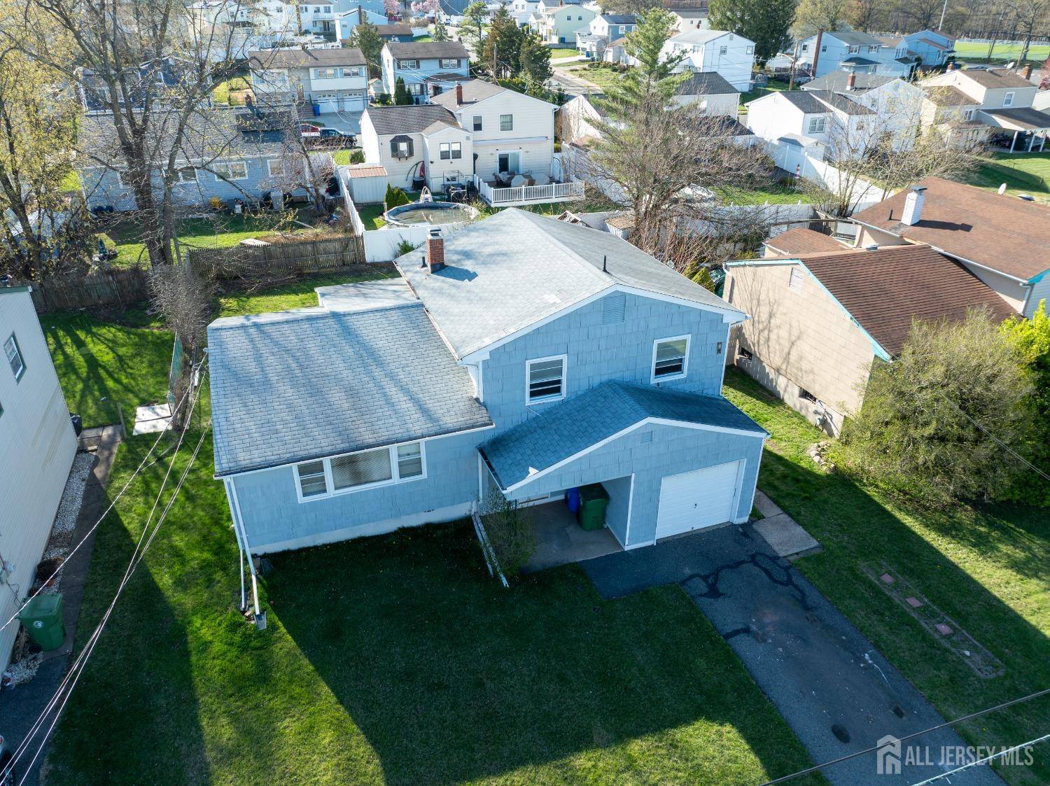 Perth Amboy, NJ 08861,1055 rudyard DR