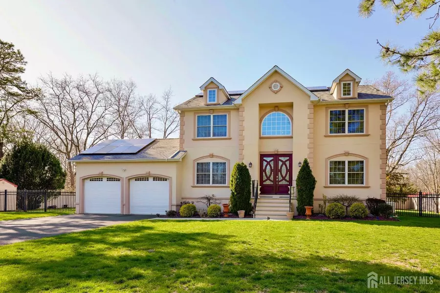 29 Lorton RD, Old Bridge, NJ 08857