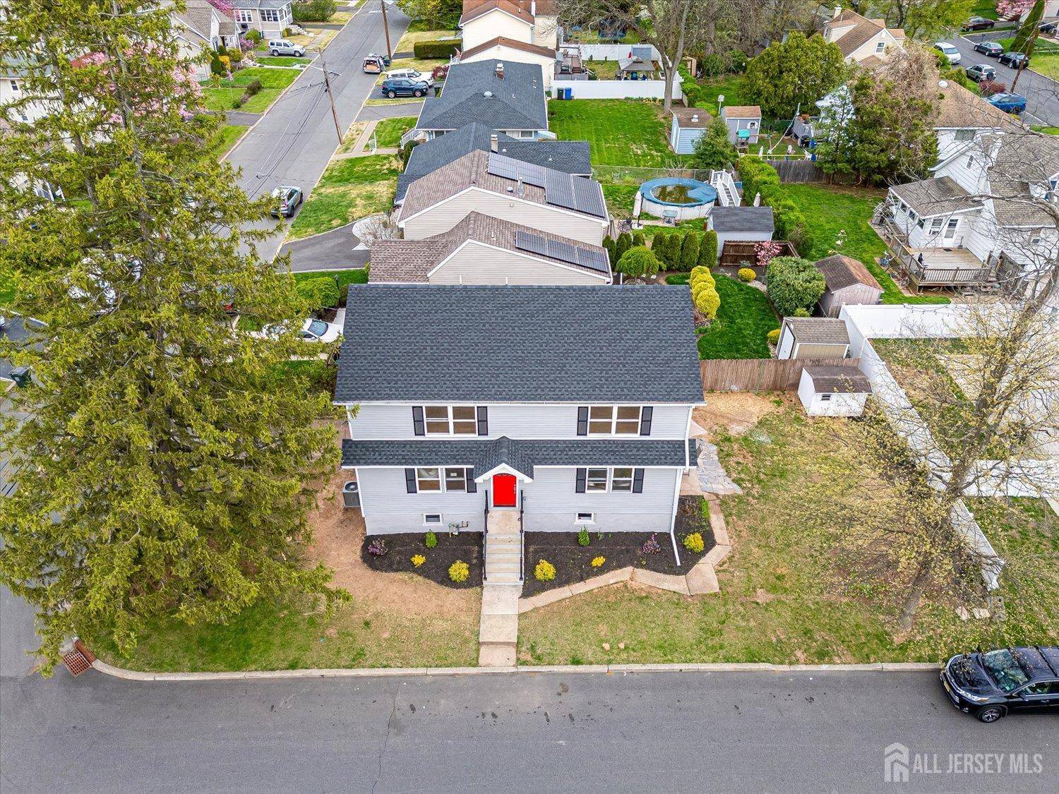 24 Savoy ST, Colonia, NJ 07067