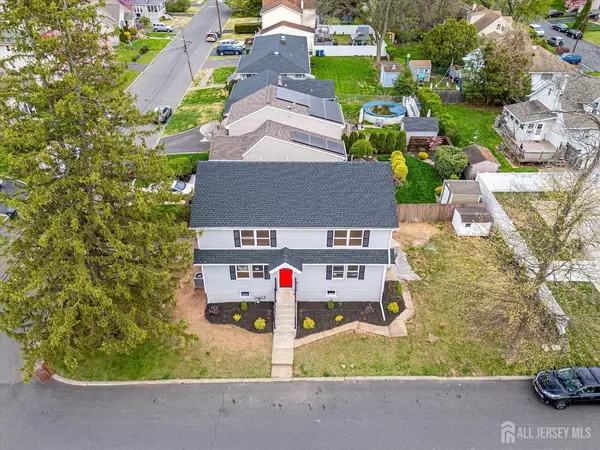 24 Savoy ST, Colonia, NJ 07067