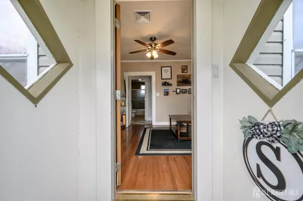 Avenel, NJ 07001,181 Woodruff AVE