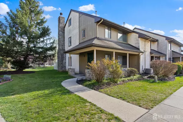 96 NE Hamsphire DR, Plainsboro, NJ 08536