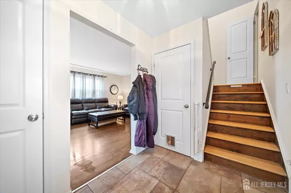 Sayreville, NJ 08872,8 canterbury CT