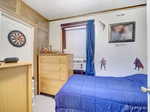 Perth Amboy, NJ 08861,381 Keene ST