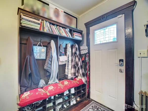 Perth Amboy, NJ 08861,381 Keene ST