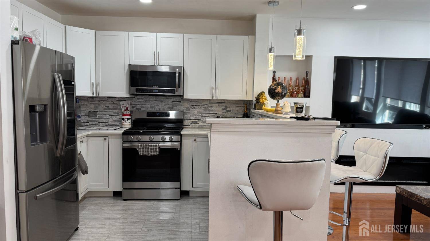Perth Amboy, NJ 08861,368 Rector ST #512