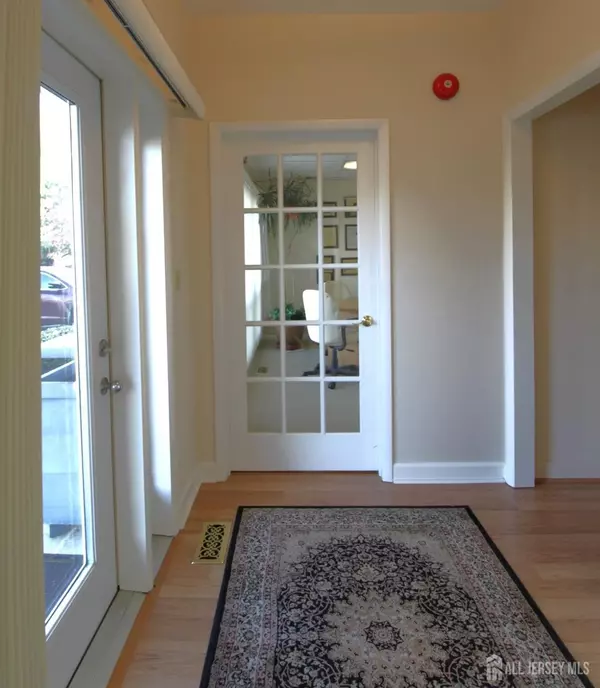 North Brunswick, NJ 08902,1578 Highway 130 N