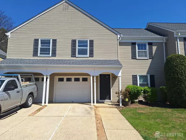552 Tilton WAY #O, Monroe, NJ 08831