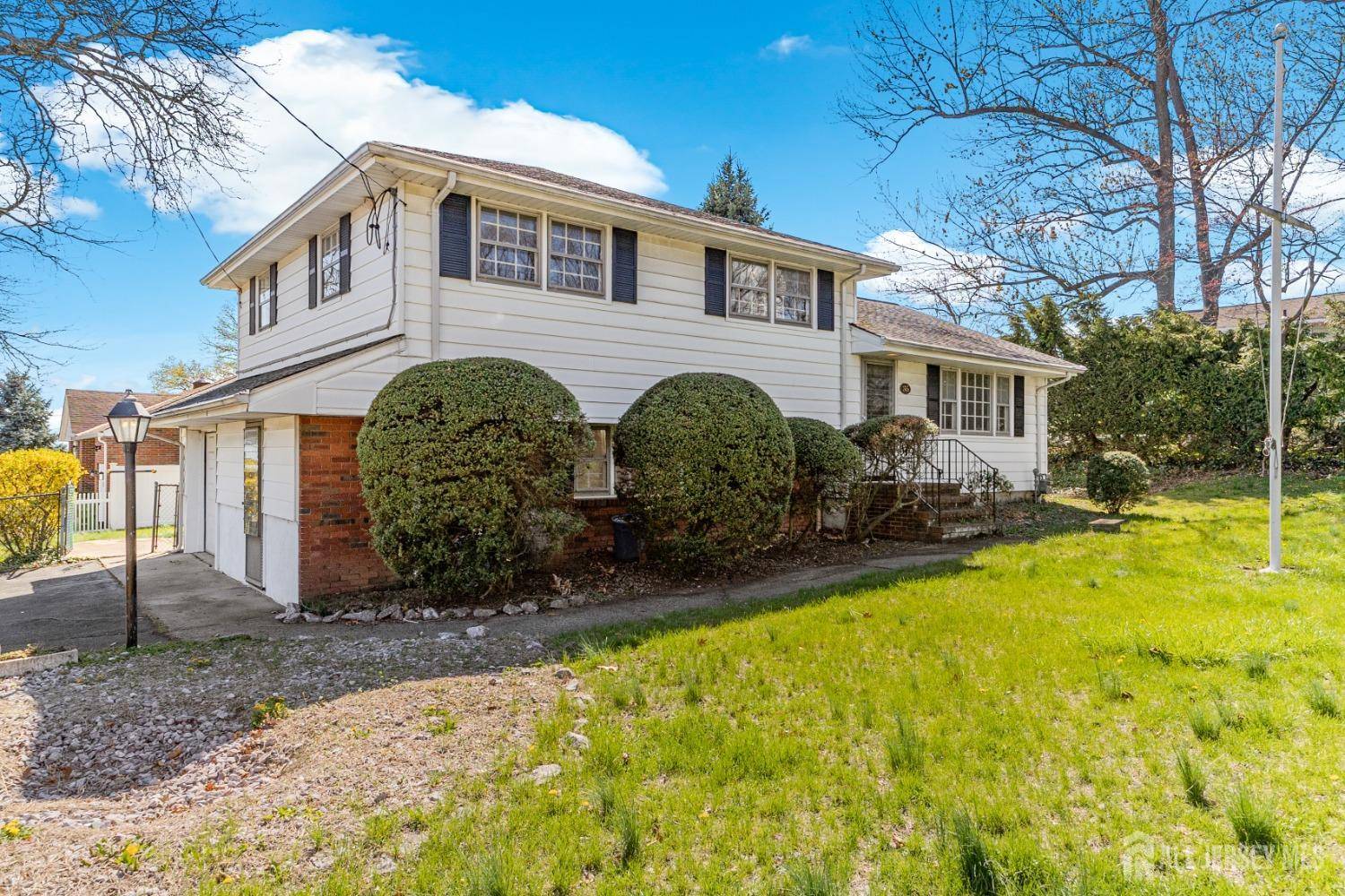 35 grandview AVE, Edison, NJ 08837