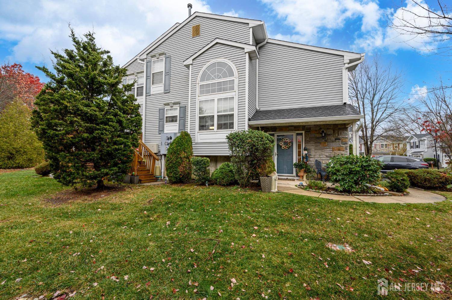 29 Chimney CT, Old Bridge, NJ 08879