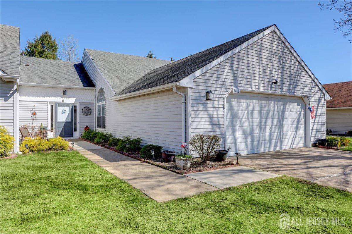 Monroe, NJ 08831,841 Taylor RD #B