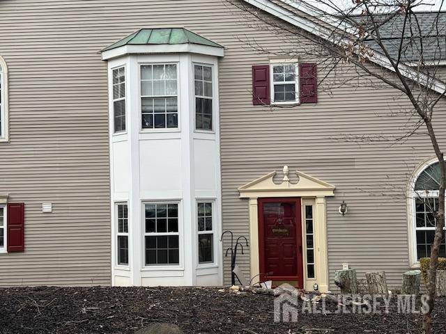 88 Sapphire LN, Franklin Twsp, NJ 08823