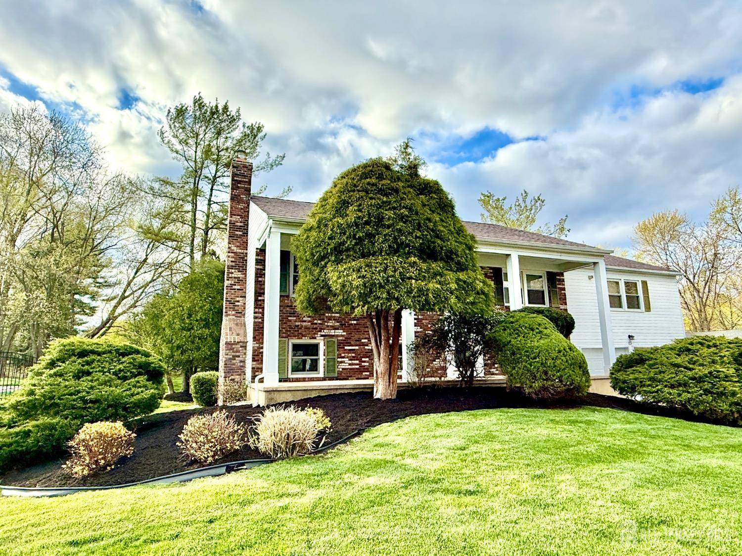 Marlboro, NJ 07746,65 River DR