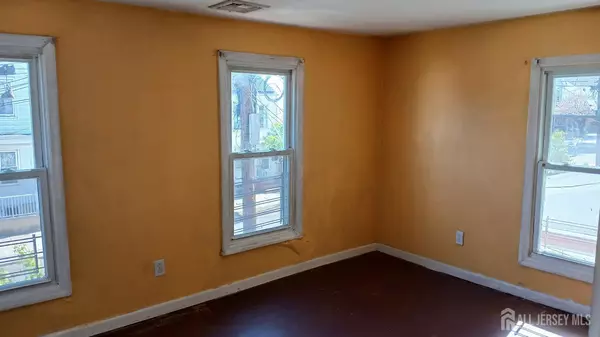 New Brunswick, NJ 08901,154 Townsend ST