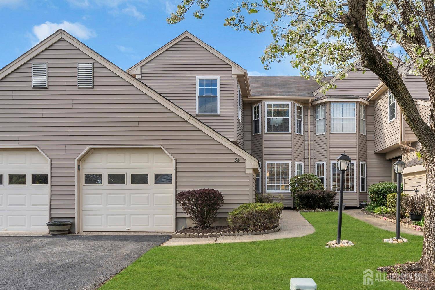 3 Wexford DR #3B, Monroe, NJ 08831