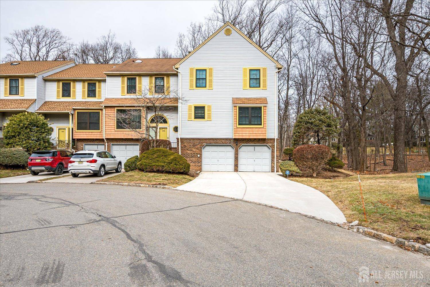 4807 Stonehedge RD, Edison, NJ 08820