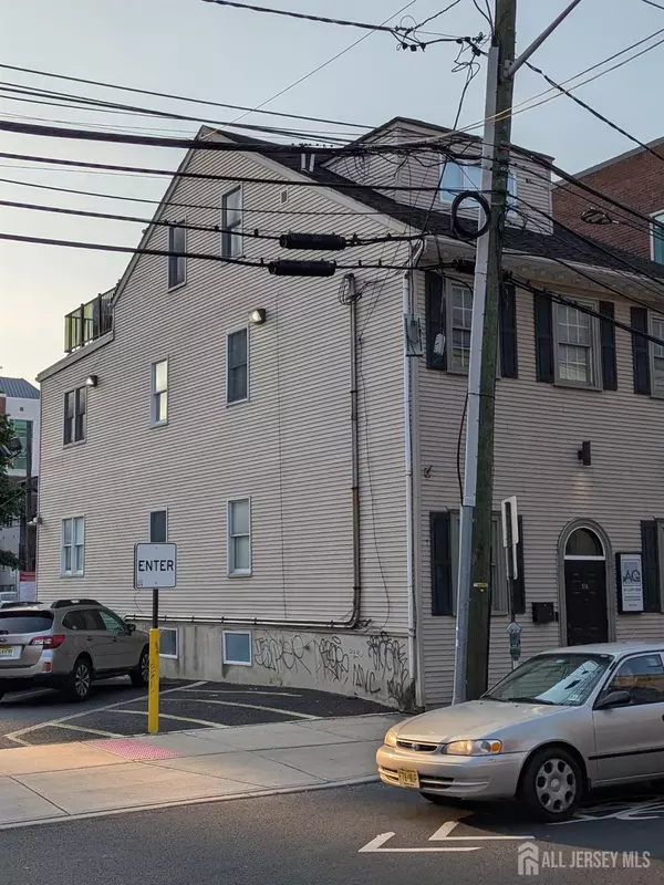 New Brunswick, NJ 08901,17 Joyce Kilmer AVE