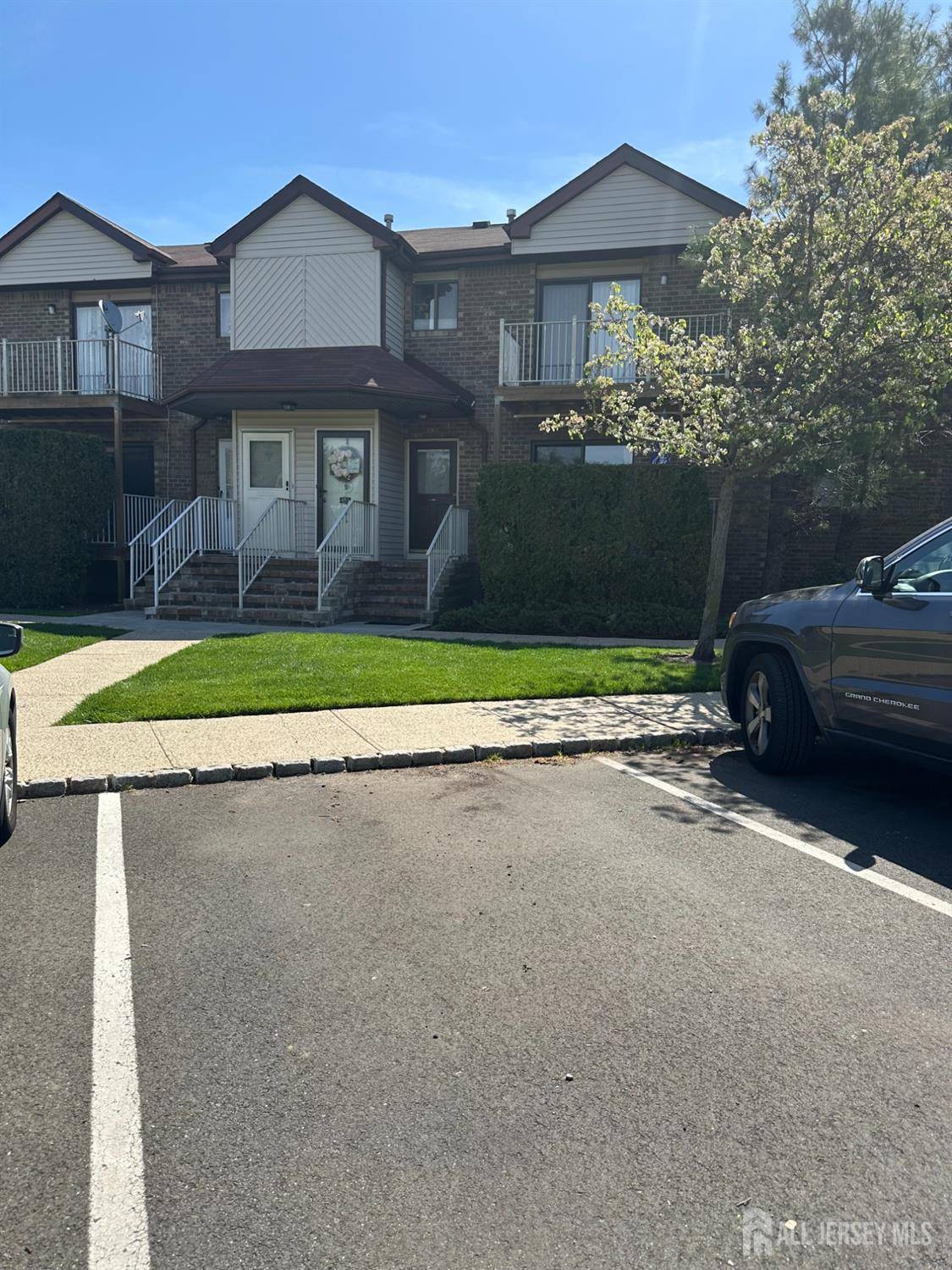 4215 Birchwood CT,  North Brunswick,  NJ 08902