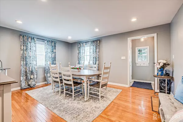 South Plainfield, NJ 07080,115 Oakmanor Pkwy