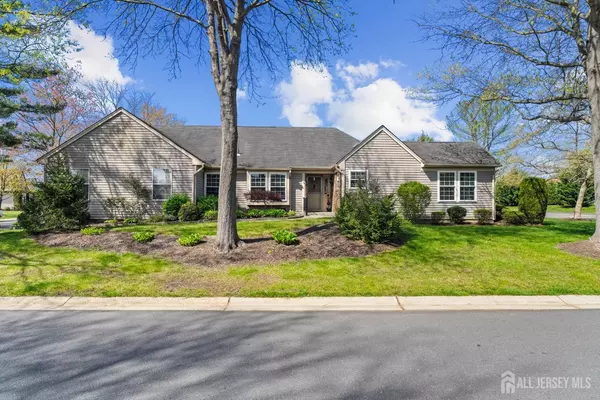 33 Hillsborough DR,  Monroe,  NJ 08831
