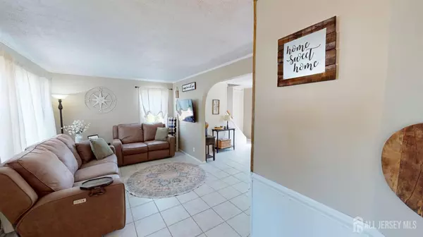 Monroe, NJ 08831,68 Applegate AVE