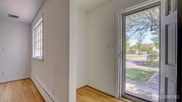 East Brunswick, NJ 08816,23 Serviss AVE