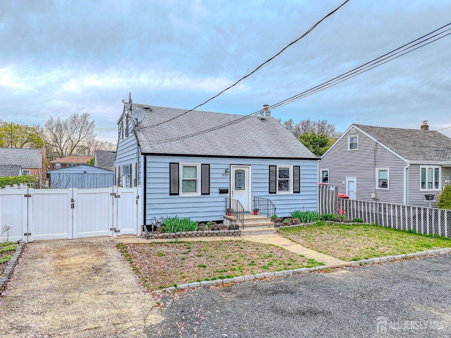 9 Macarthur AVE, Spotswood, NJ 08884