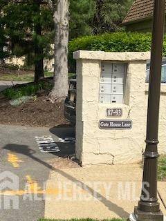 Edison, NJ 08820,89 Gate House LN