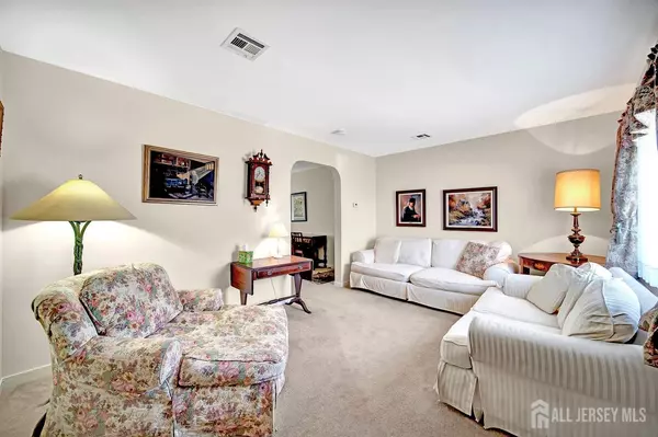 Woodbridge Proper, NJ 07095,233 Martool DR