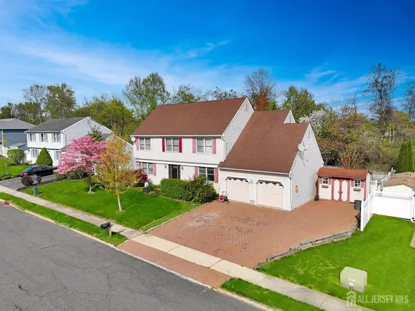 16 Meadow LN,  Old Bridge,  NJ 08857