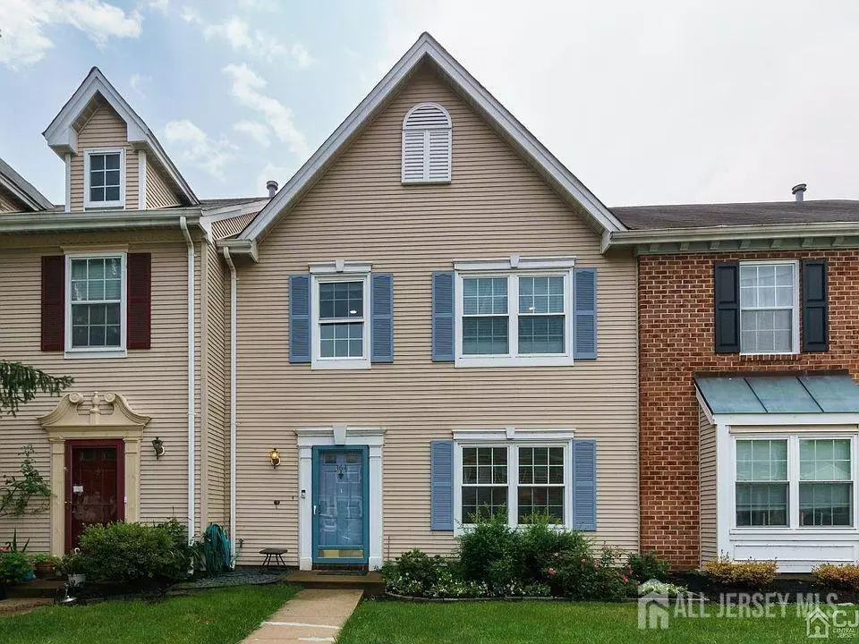 North Brunswick, NJ 08902,364 Hadleigh LN