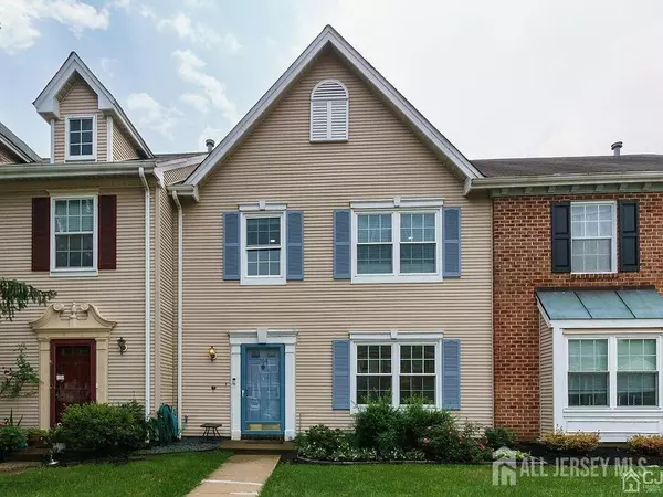 364 Hadleigh LN, North Brunswick, NJ 08902