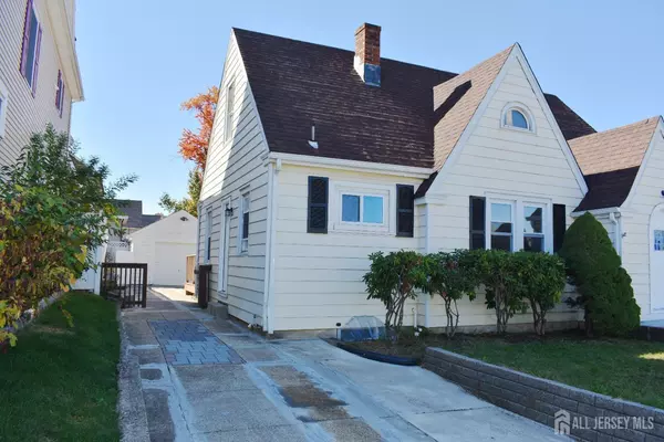 30 John ST, South River, NJ 08882