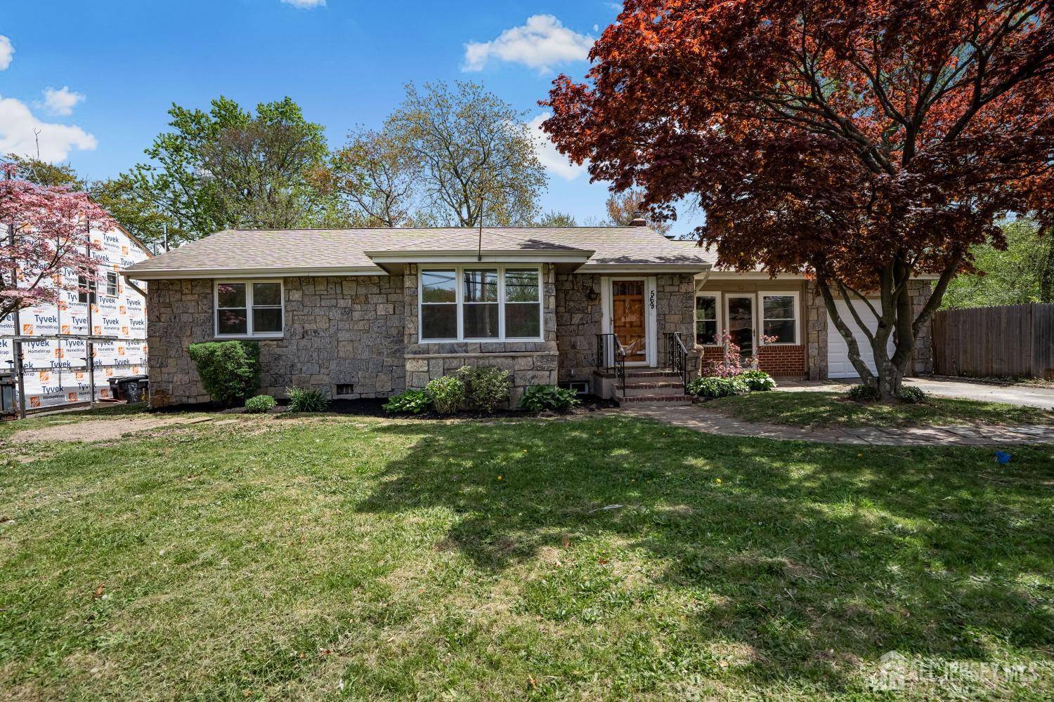 569 Holmdel RD, Hazlet, NJ 07730