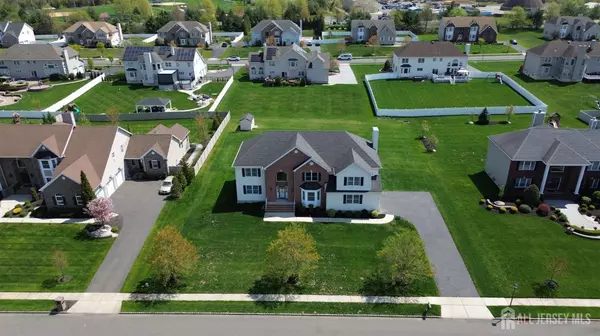 12 sunny CT,  Monroe,  NJ 08831