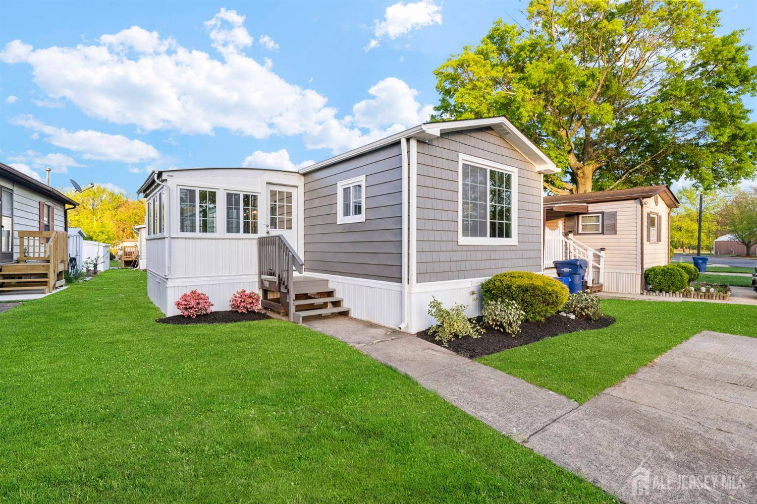 13 Deerbrook BLVD, North Brunswick, NJ 08902