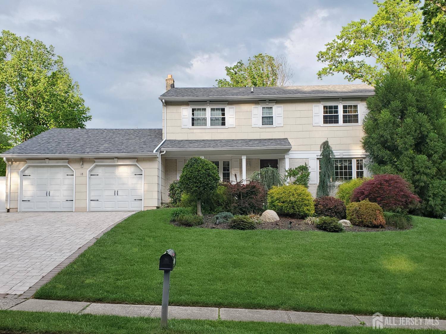 18 Timber RD, East Brunswick, NJ 08816
