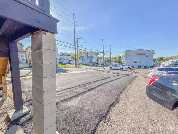 South Amboy, NJ 08879,442 Bordentown AVE