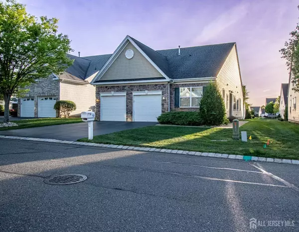 50 Turret DR, Monroe, NJ 08831