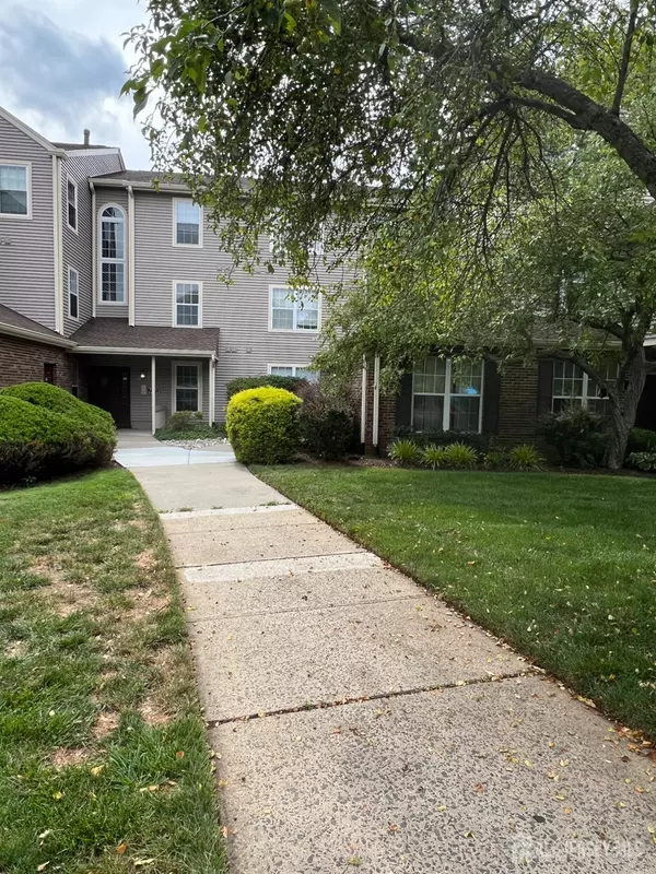 7492 Elm CT, South Brunswick, NJ 08852